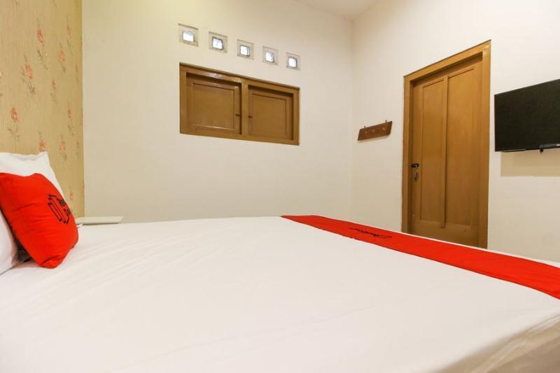 Reddoorz Near Rs Sarjito Yogyakarta Hotel Ngoại thất bức ảnh