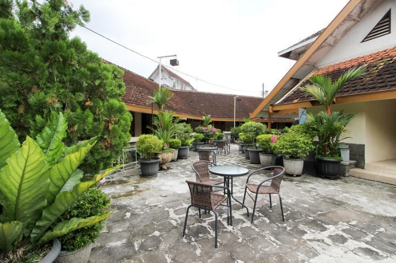 Reddoorz Near Rs Sarjito Yogyakarta Hotel Ngoại thất bức ảnh