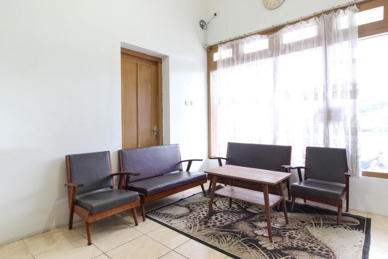 Reddoorz Near Rs Sarjito Yogyakarta Hotel Ngoại thất bức ảnh