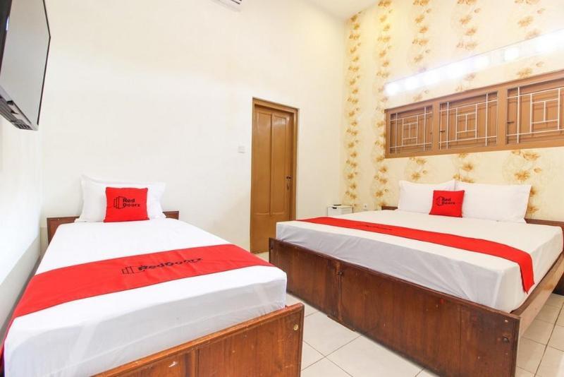 Reddoorz Near Rs Sarjito Yogyakarta Hotel Ngoại thất bức ảnh